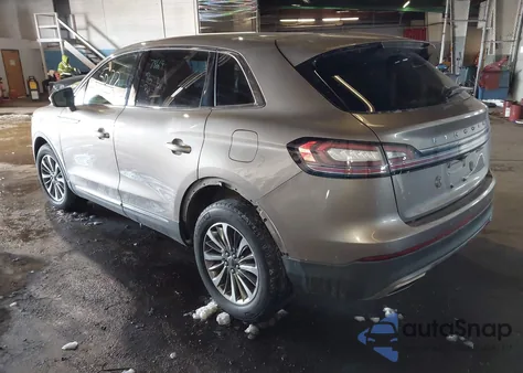 2019 Lincoln Nautilus Select z USA, uszkodzony, nr VIN 2LMPJ8K91KBL39129